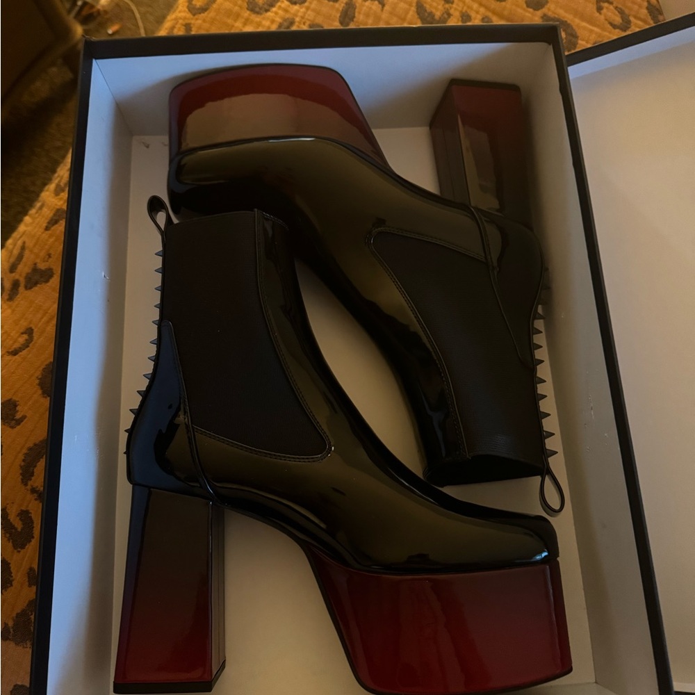 🔘Midnight Hour “lights out” platform boot - Picture 4 of 4